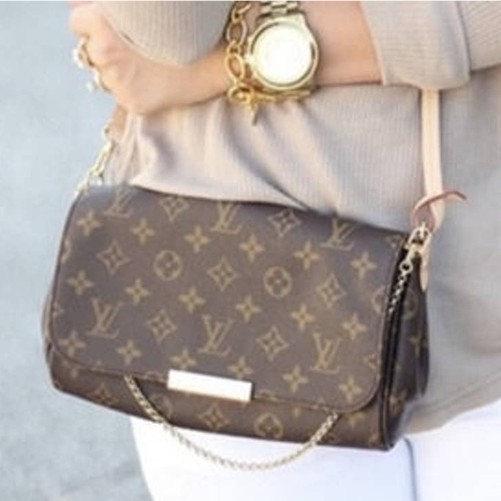 💎✨LUXURY✨💎 Authentic Louis Vuitton Crossbody Bag